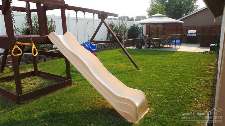 The Pines at Madras - Residential