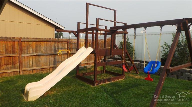 The Pines at Madras - Residential