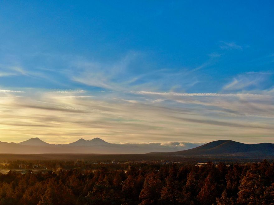 Prime Development opportunity on 19 bare acres, platted for 38 lots offering unobstructed Mountain Views!
Great SW location, convenient to Bend and close to schools.