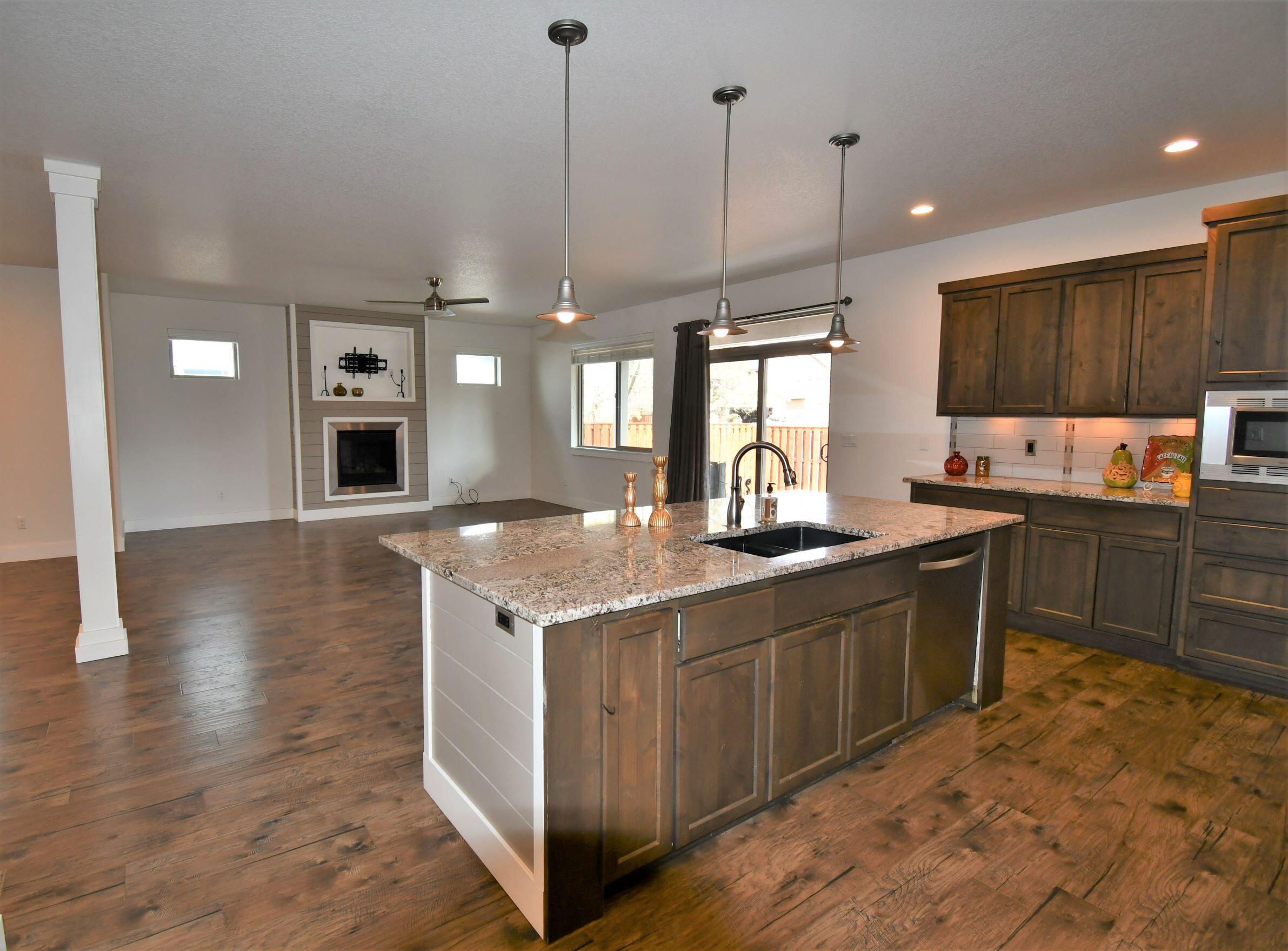 Fieldstone Crossing - Residential