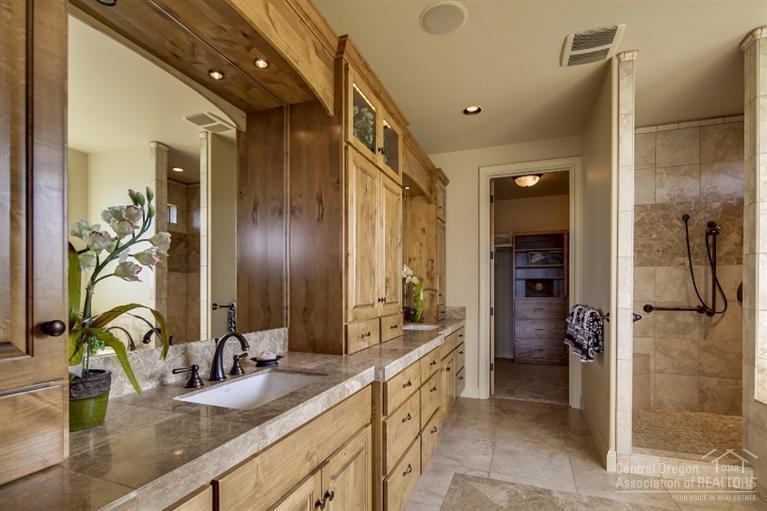 Awbrey Highlands - Residential