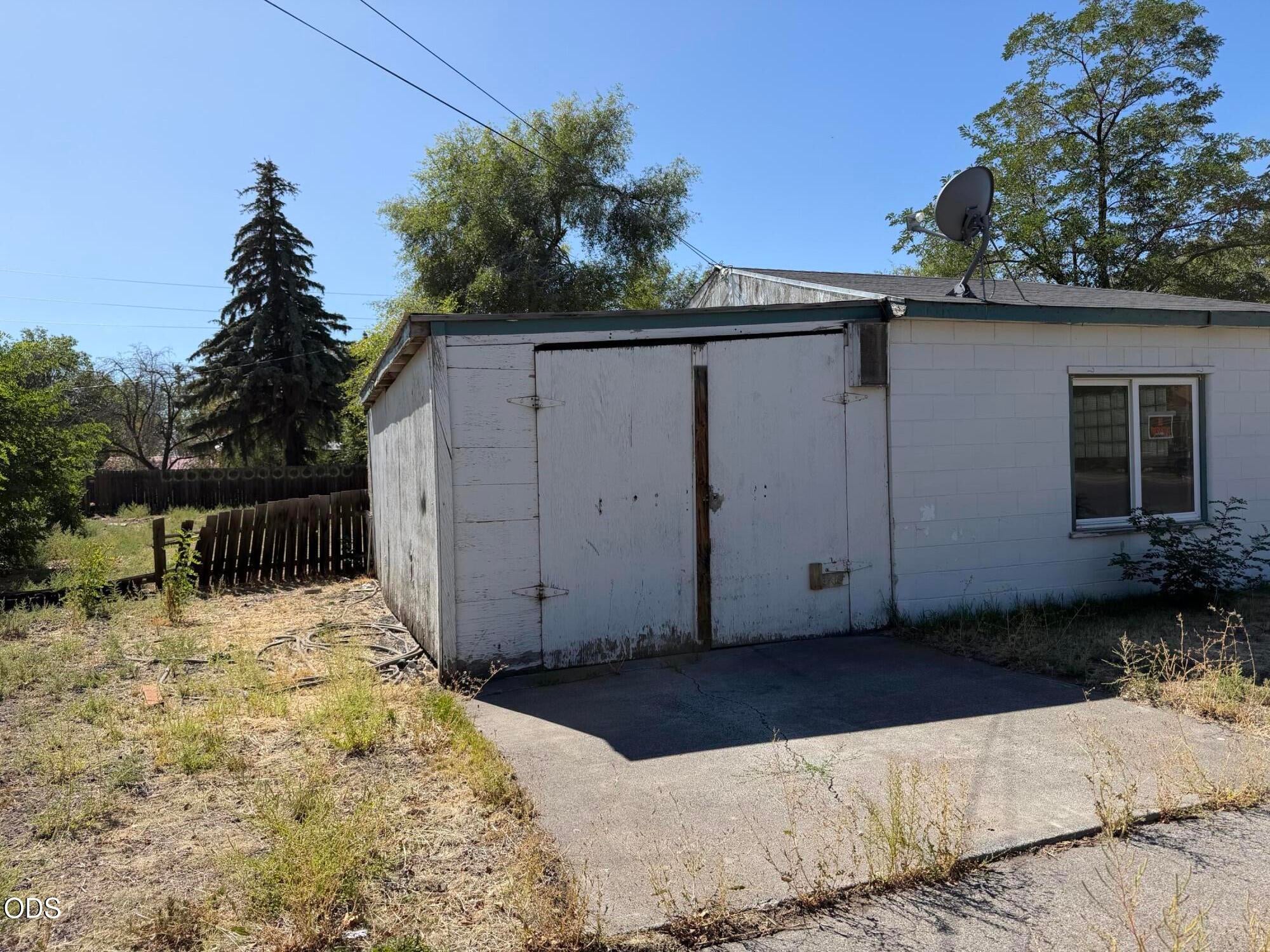 240 NW Birch Avenue