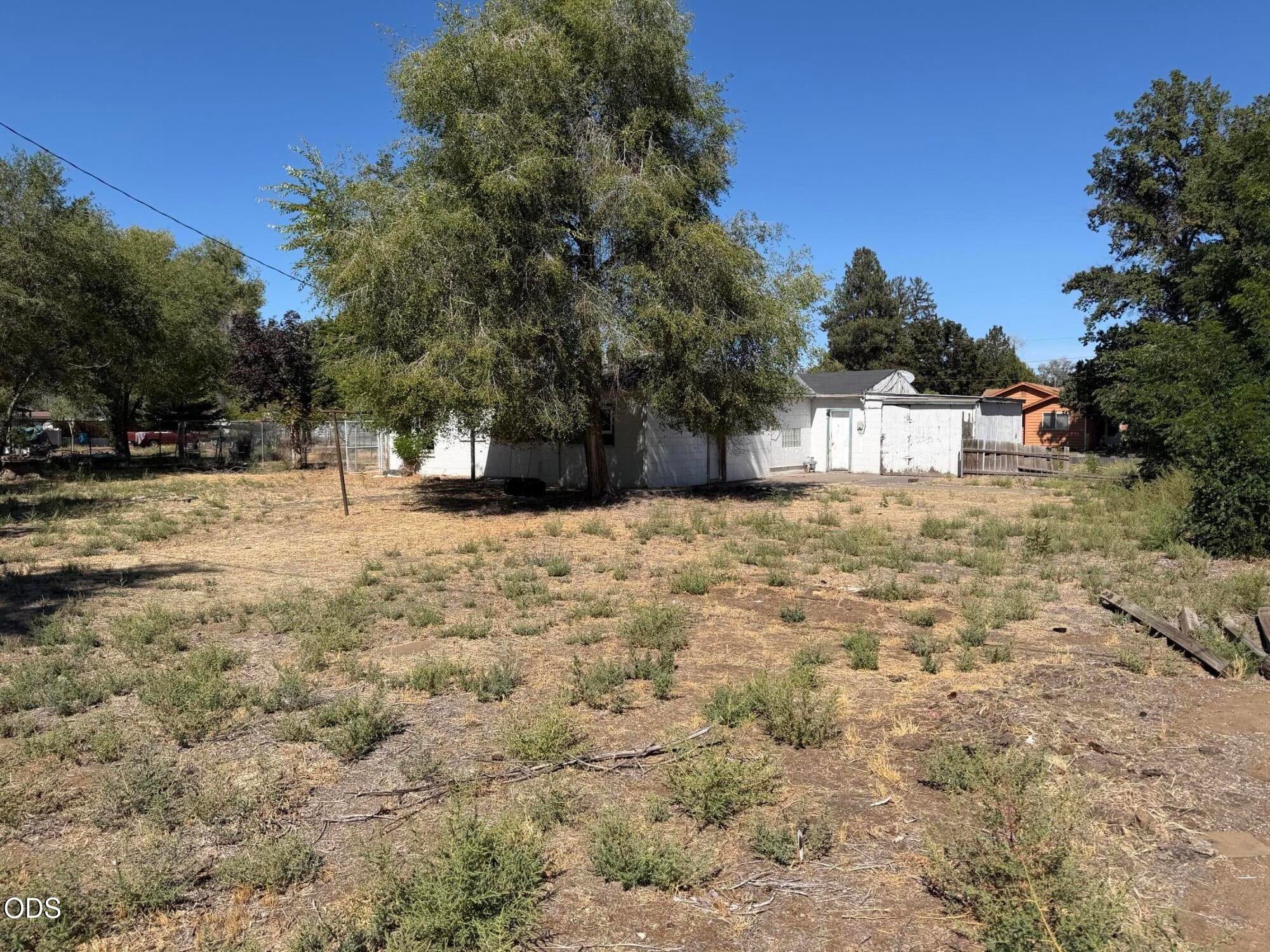 240 NW Birch Avenue