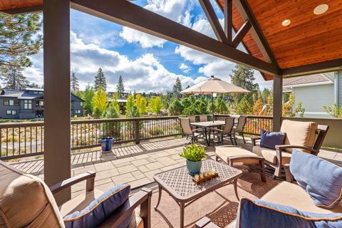 Tiny photo for 2885 NW Perlette Lane, Bend, OR 97703 (MLS # 220210255)