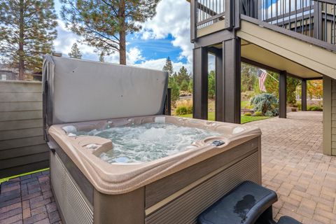 Tiny photo for 2885 NW Perlette Lane, Bend, OR 97703 (MLS # 220210255)