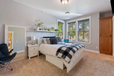 Tiny photo for 2885 NW Perlette Lane, Bend, OR 97703 (MLS # 220210255)