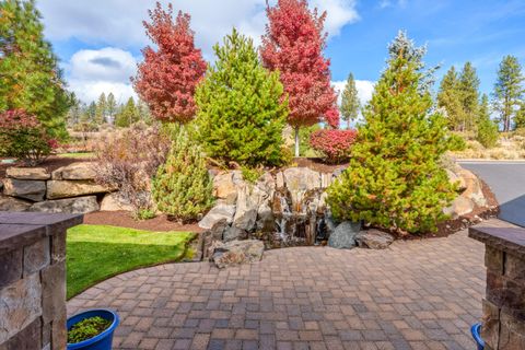 Tiny photo for 2885 NW Perlette Lane, Bend, OR 97703 (MLS # 220210255)