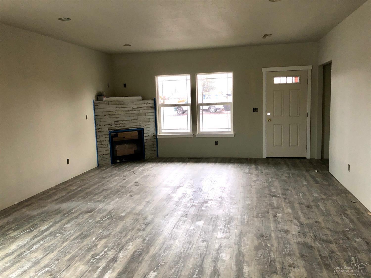 Canyon Crossing - Residential Income