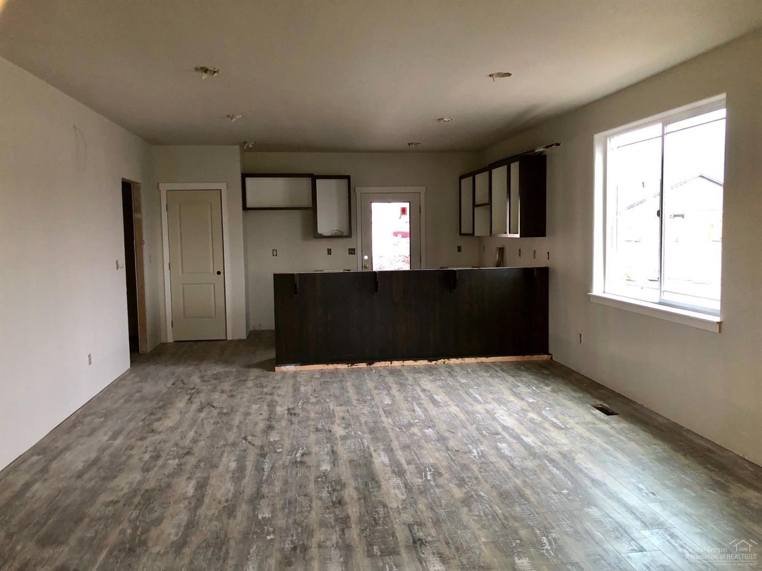 Canyon Crossing - Residential Income