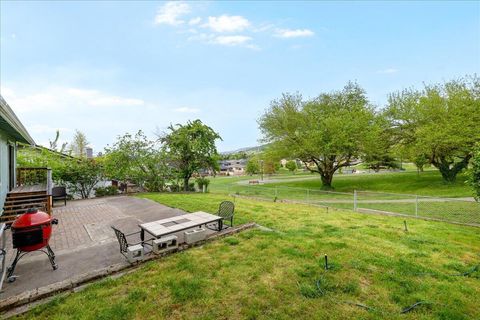 Tiny photo for 2981 Rosewood Street, Medford, OR 97504 (MLS # 220219916)