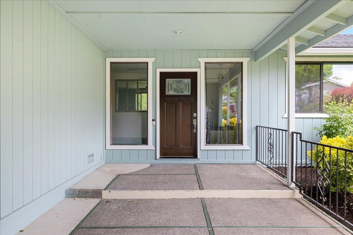 2981 Rosewood Street