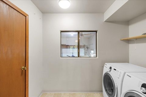 Tiny photo for 2981 Rosewood Street, Medford, OR 97504 (MLS # 220219916)