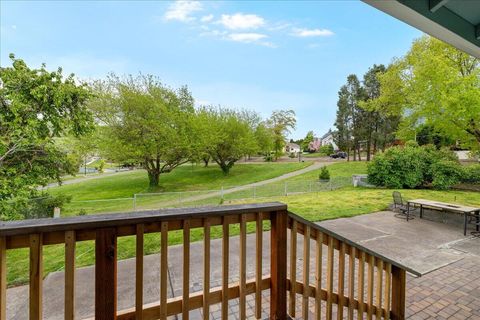 Tiny photo for 2981 Rosewood Street, Medford, OR 97504 (MLS # 220219916)