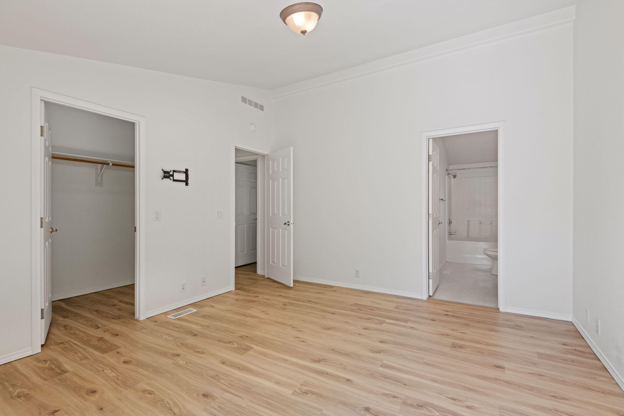 Pines At Sisters - Residential