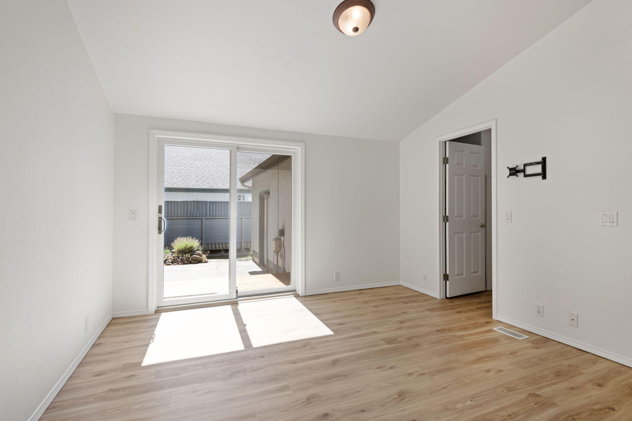 Pines At Sisters - Residential