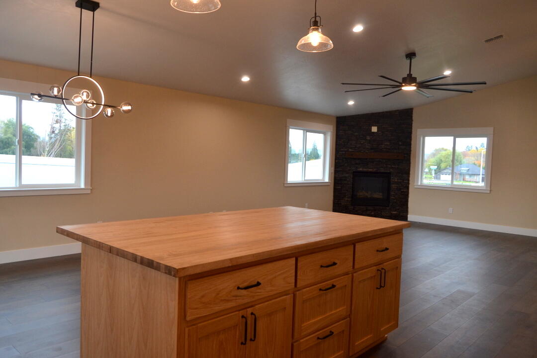 Buckmaster - Residential