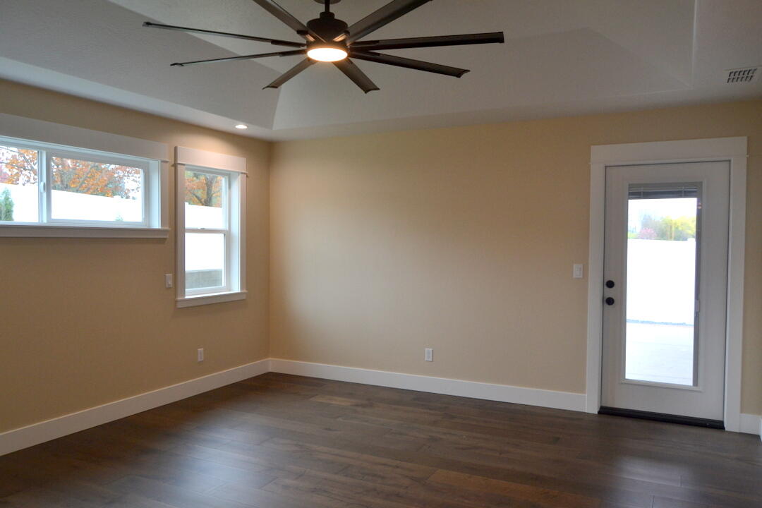 Buckmaster - Residential