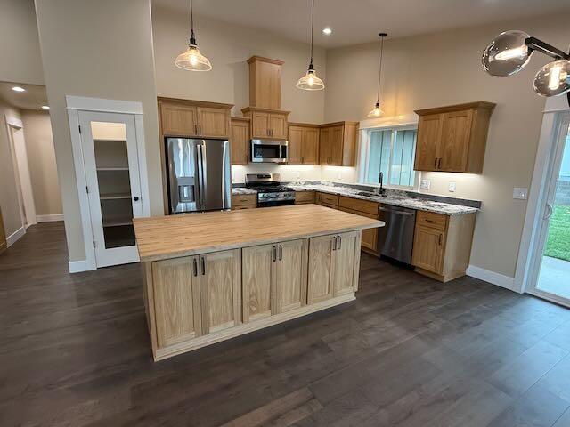 Buckmaster - Residential