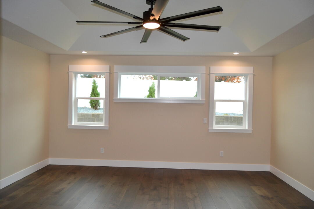 Buckmaster - Residential