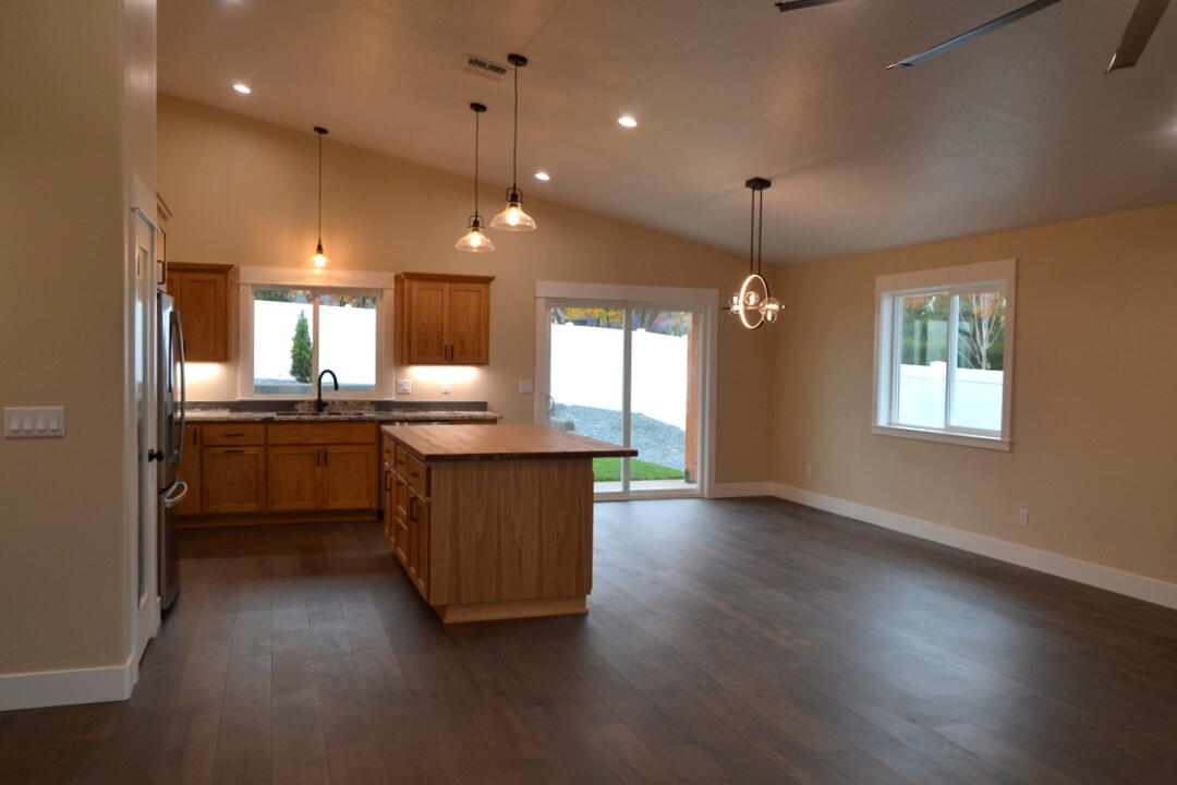 Buckmaster - Residential