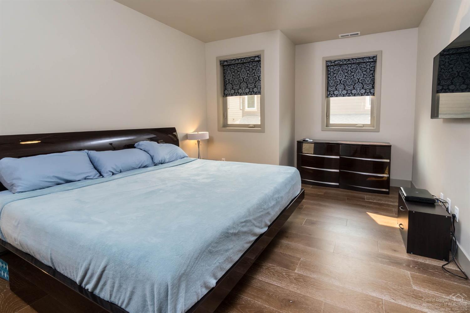 Newport Heights - Residential