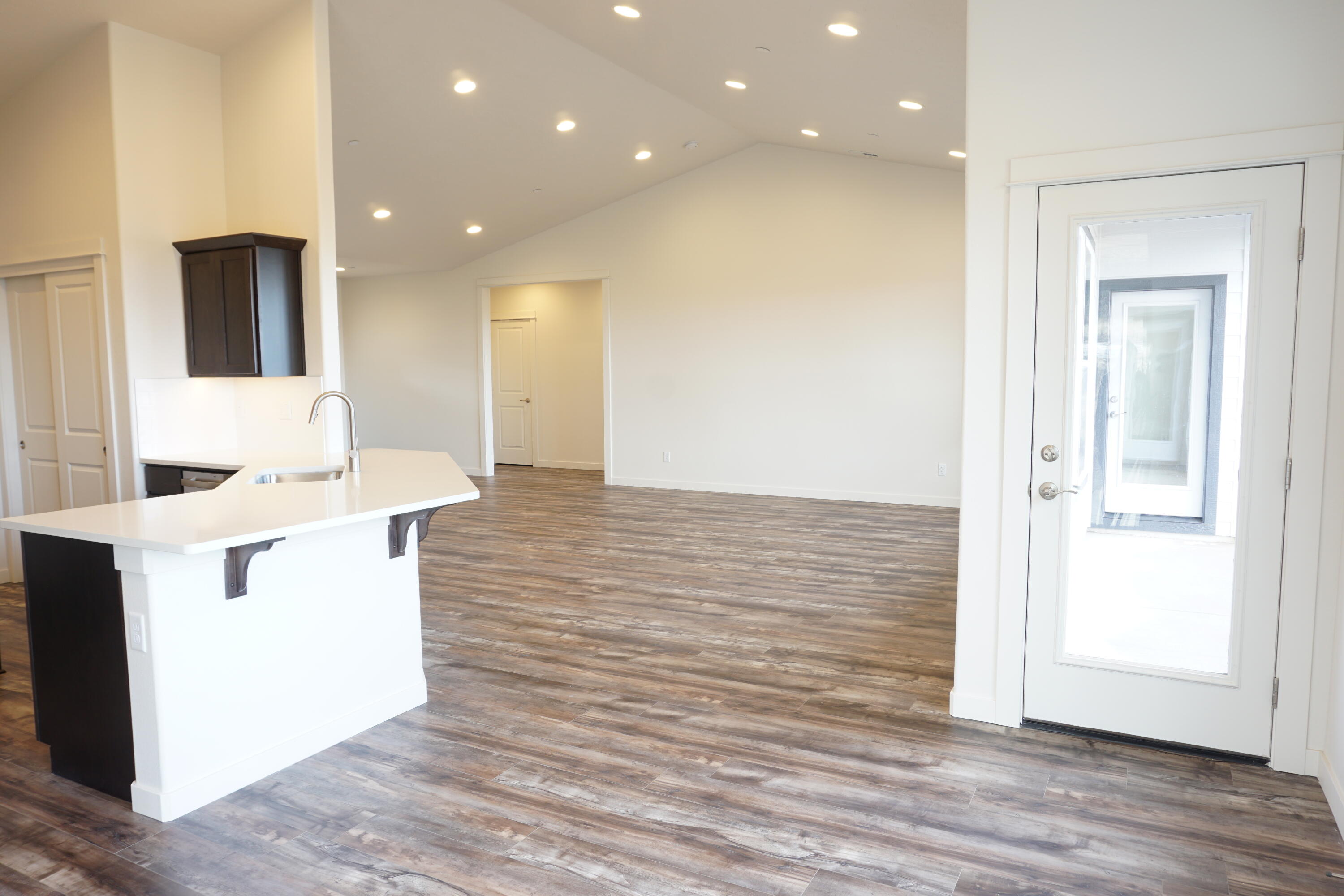 Crescent Rim Estates - Residential