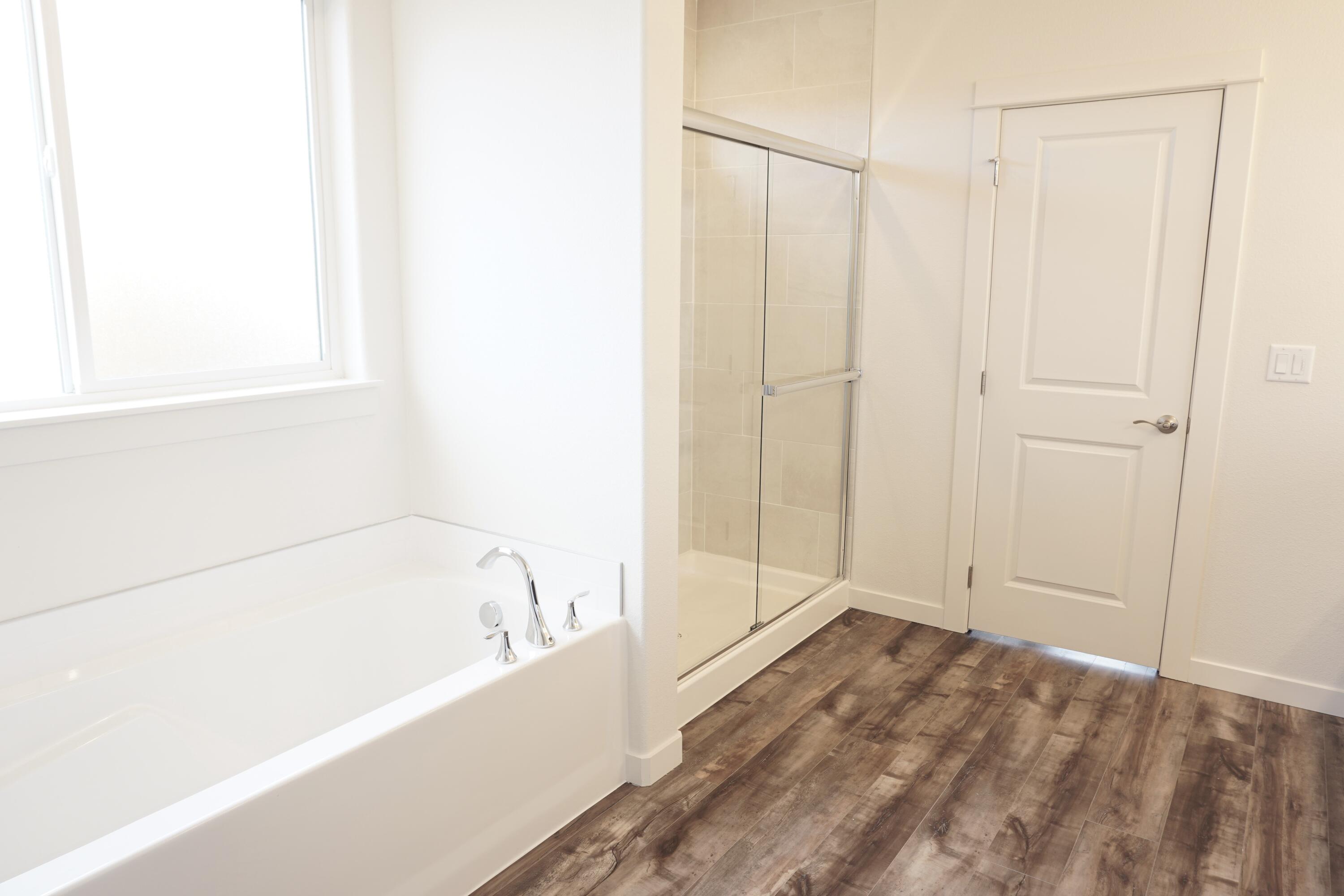 Crescent Rim Estates - Residential