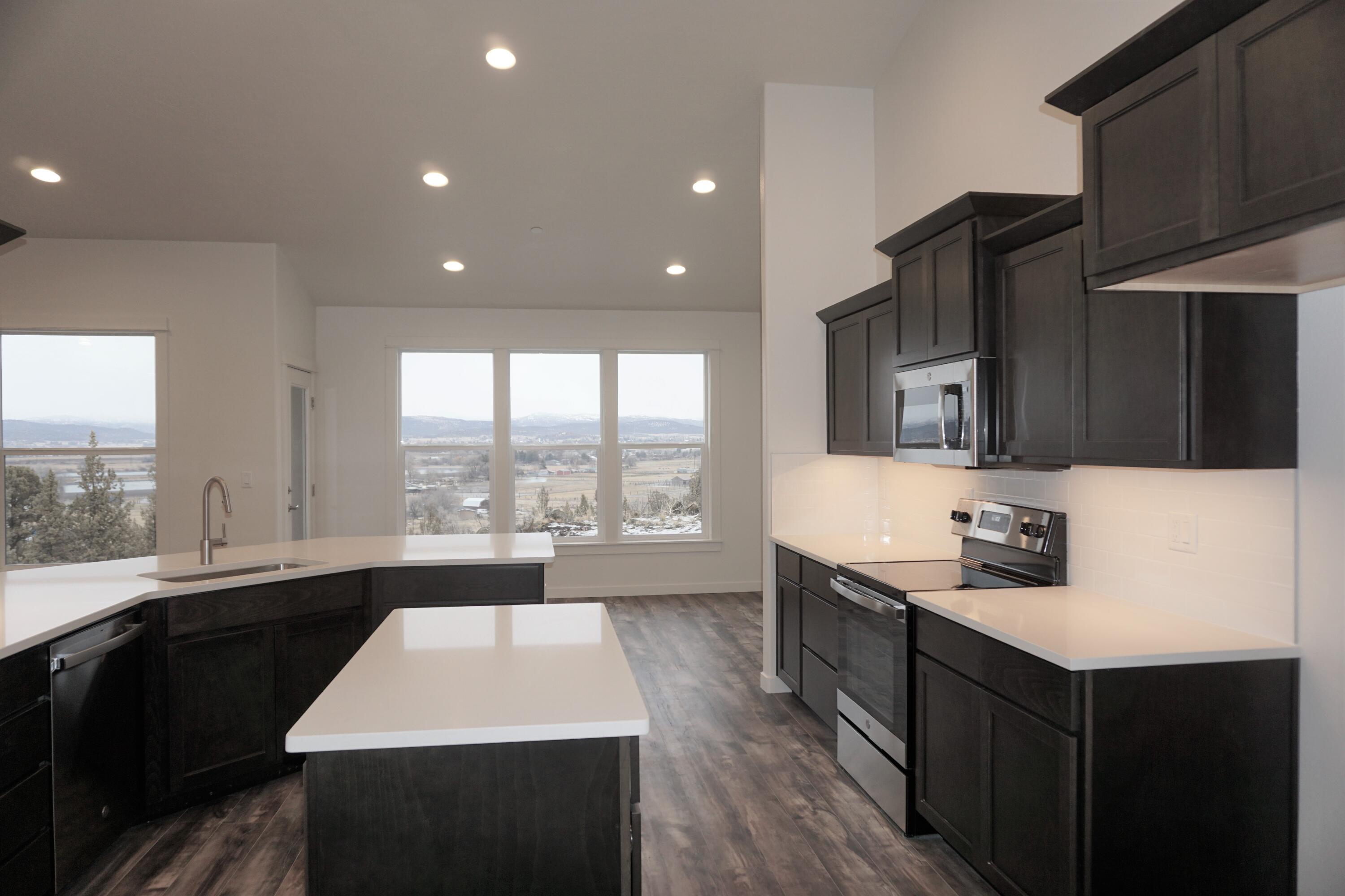 Crescent Rim Estates - Residential