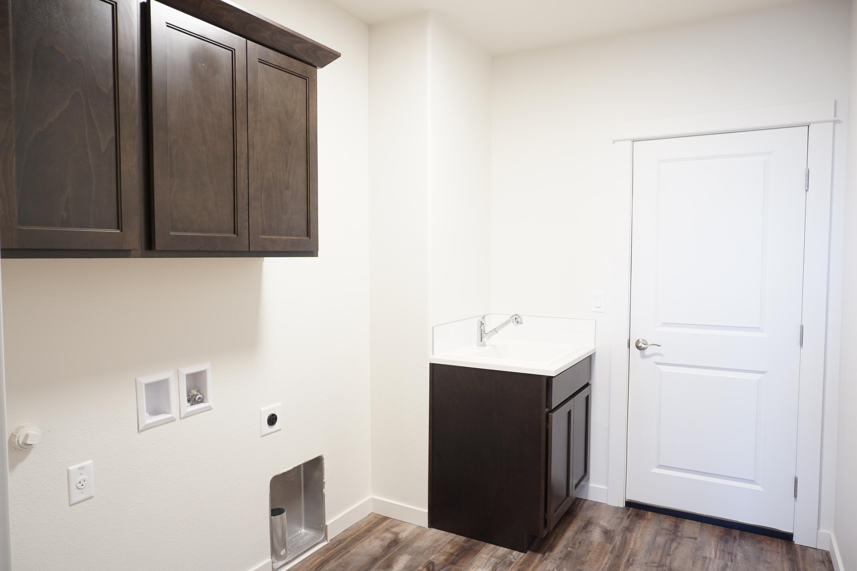 Crescent Rim Estates - Residential