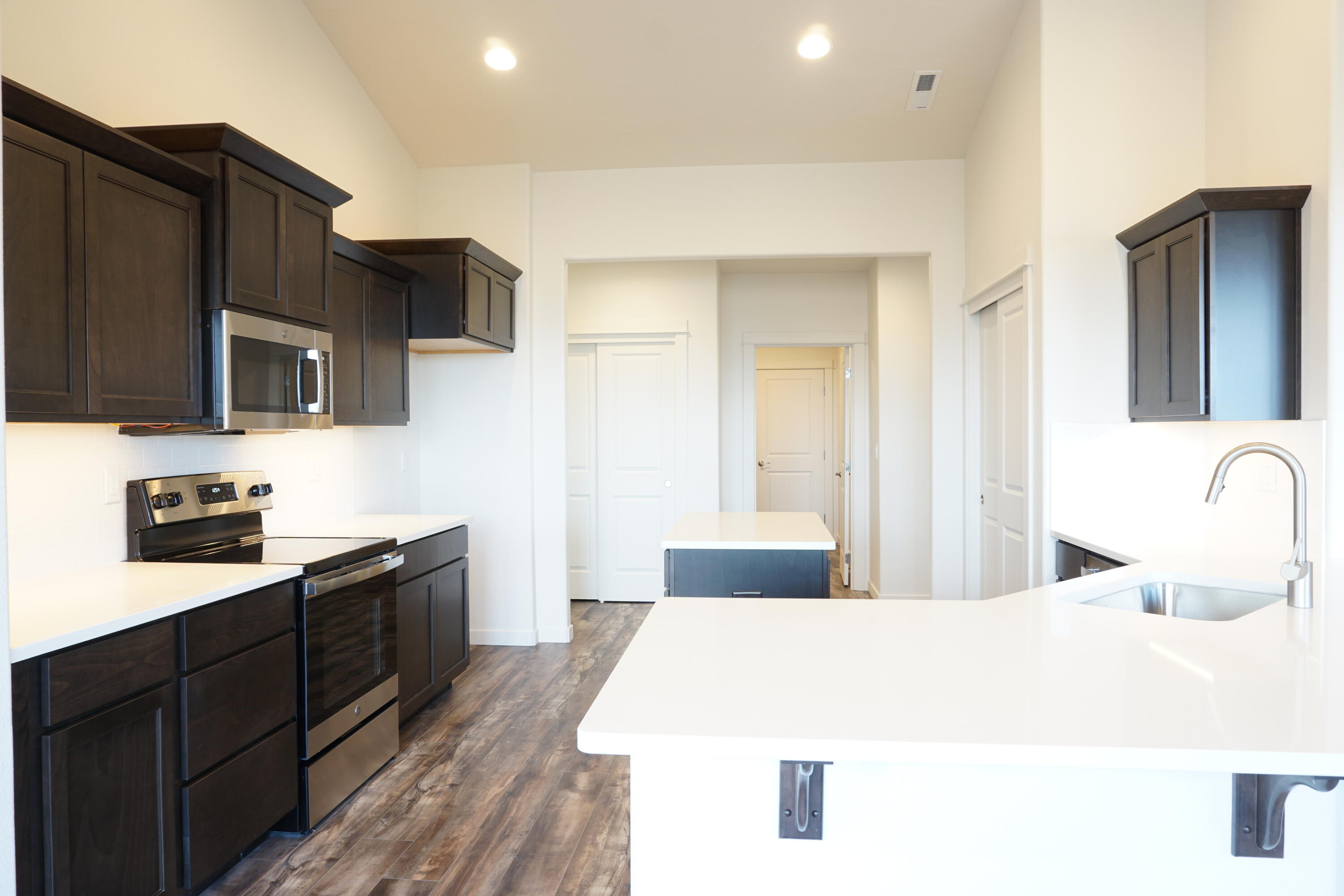 Crescent Rim Estates - Residential