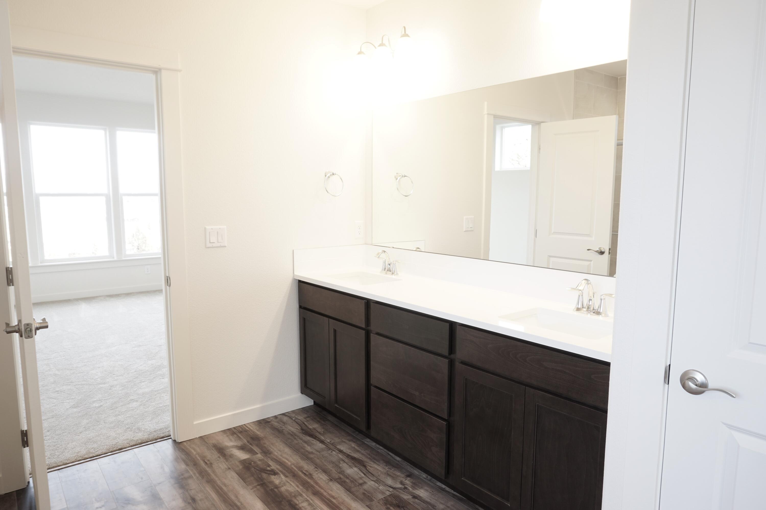 Crescent Rim Estates - Residential