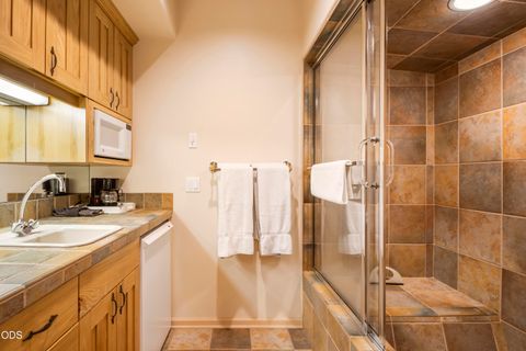 Tiny photo for 57078 Peppermill Circle #34D, Sunriver, OR 97707 (MLS # 220223739)