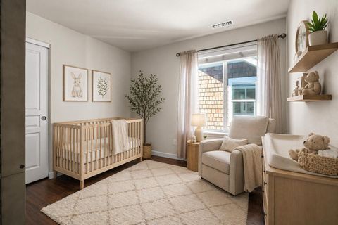 Tiny photo for 20392 Aberdeen Drive, Bend, OR 97702 (MLS # 220219844)