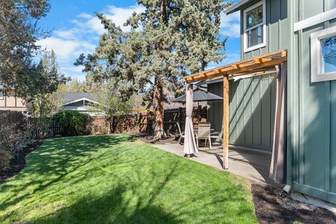 Tiny photo for 20392 Aberdeen Drive, Bend, OR 97702 (MLS # 220219844)