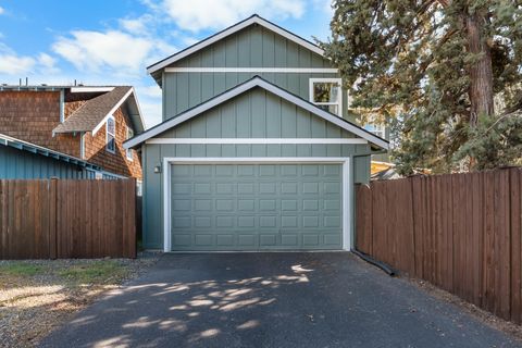 Tiny photo for 20392 Aberdeen Drive, Bend, OR 97702 (MLS # 220219844)