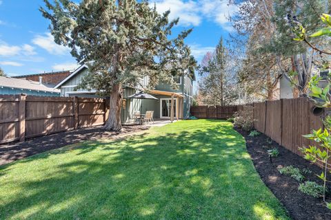 Tiny photo for 20392 Aberdeen Drive, Bend, OR 97702 (MLS # 220219844)