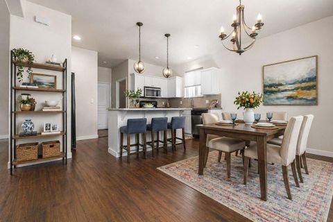 Tiny photo for 20392 Aberdeen Drive, Bend, OR 97702 (MLS # 220219844)