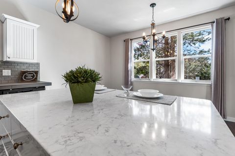 Tiny photo for 20392 Aberdeen Drive, Bend, OR 97702 (MLS # 220219844)