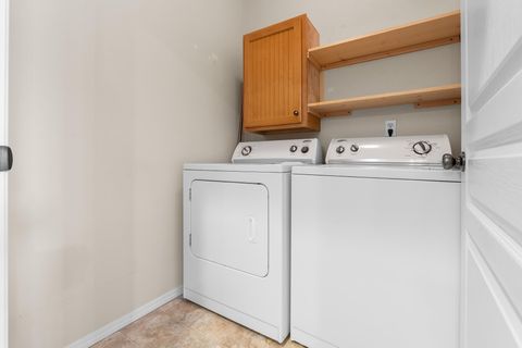 Tiny photo for 20392 Aberdeen Drive, Bend, OR 97702 (MLS # 220219844)