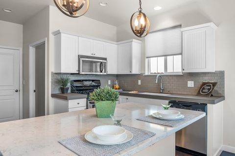 Tiny photo for 20392 Aberdeen Drive, Bend, OR 97702 (MLS # 220219844)