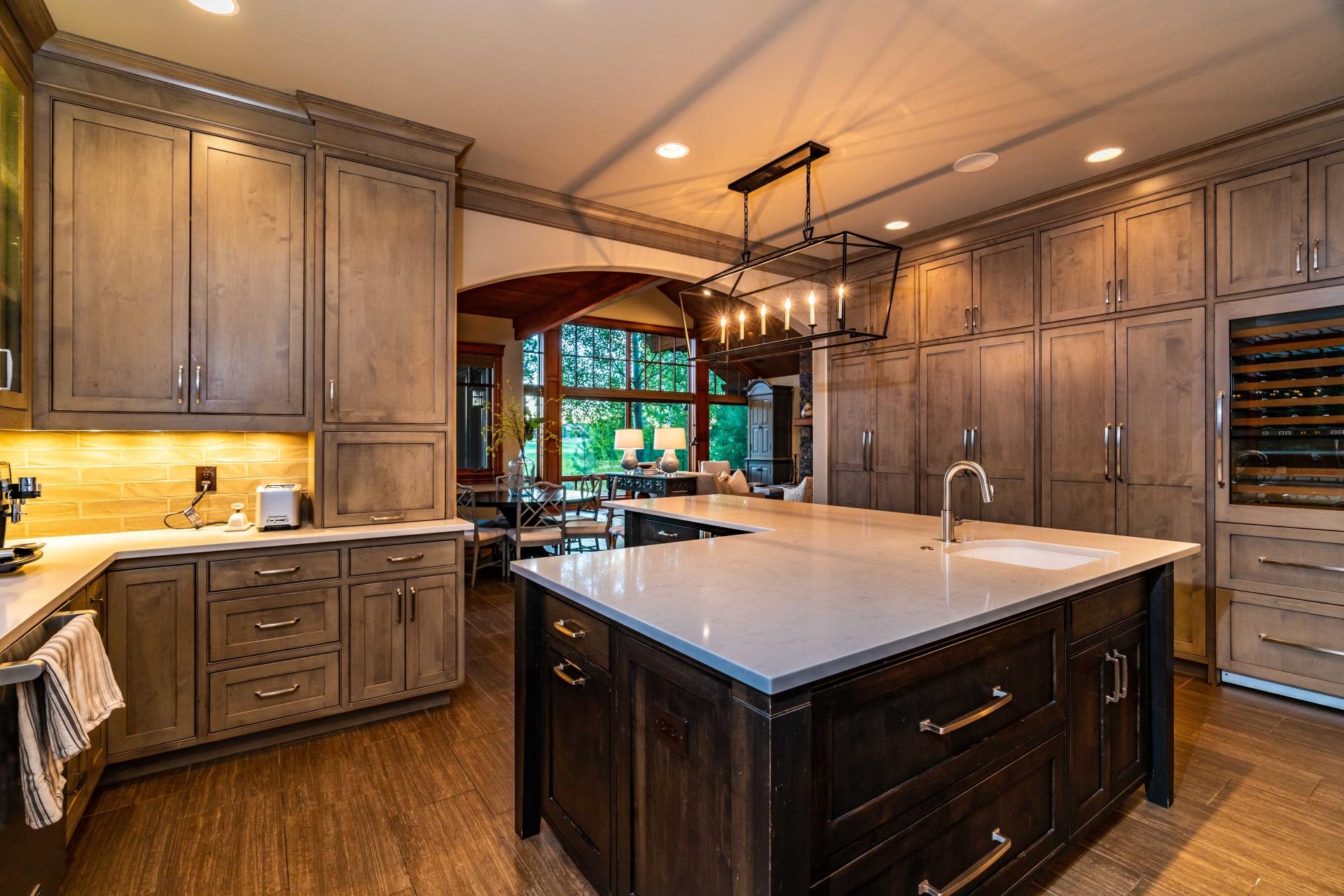 Broken Top - Residential