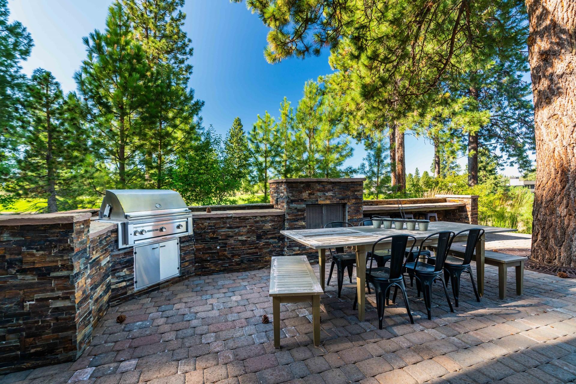 Broken Top - Residential