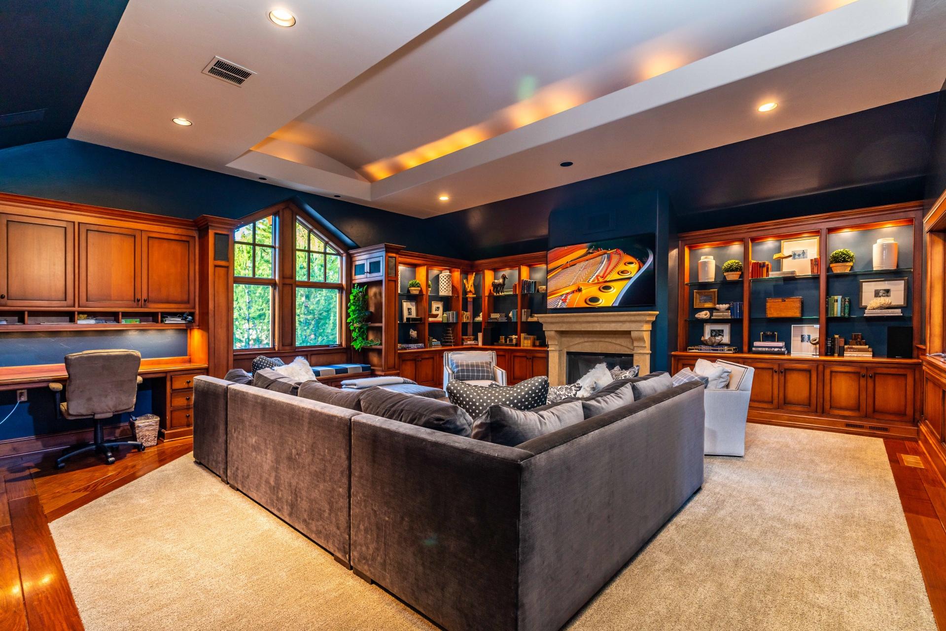 Broken Top - Residential