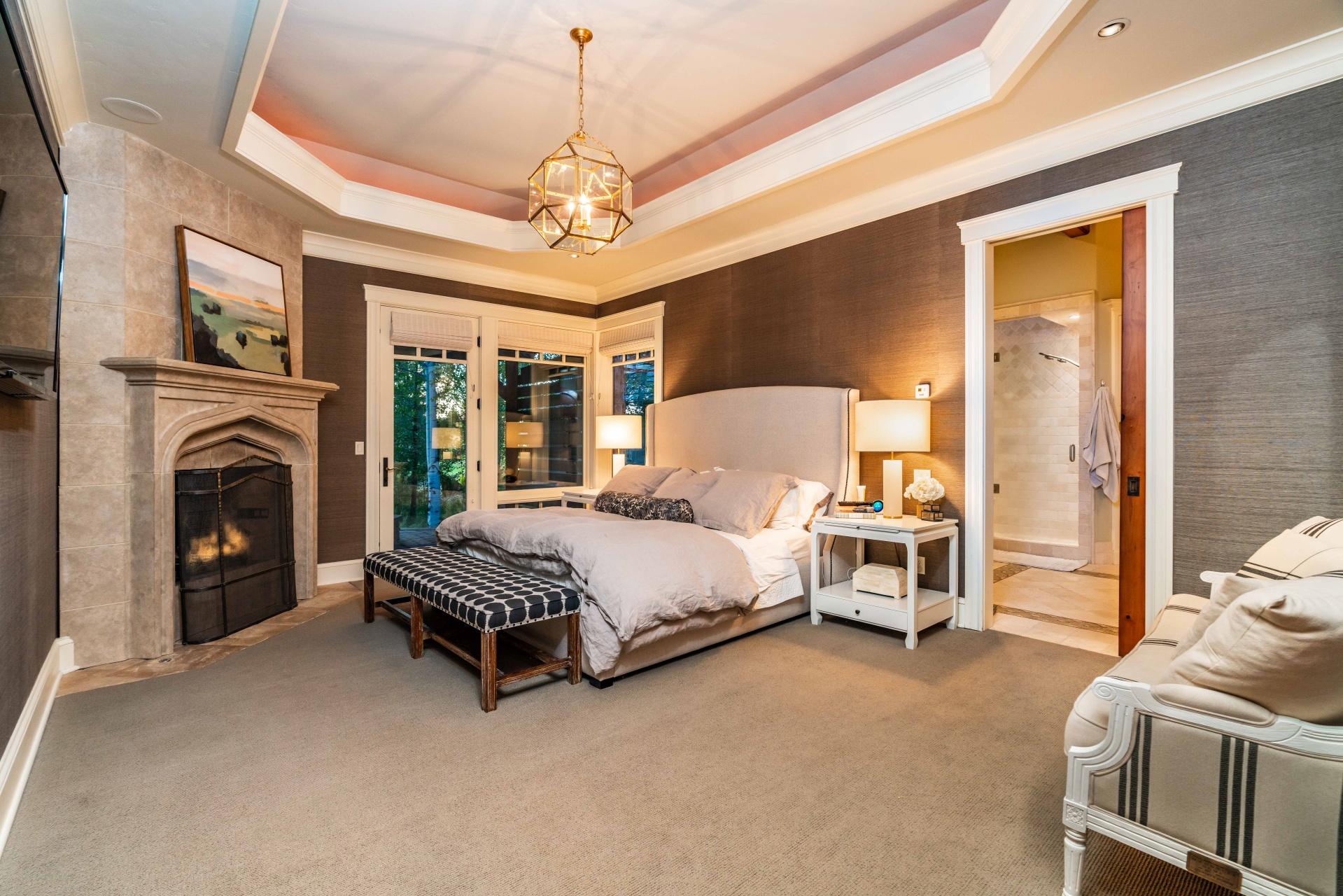 Broken Top - Residential