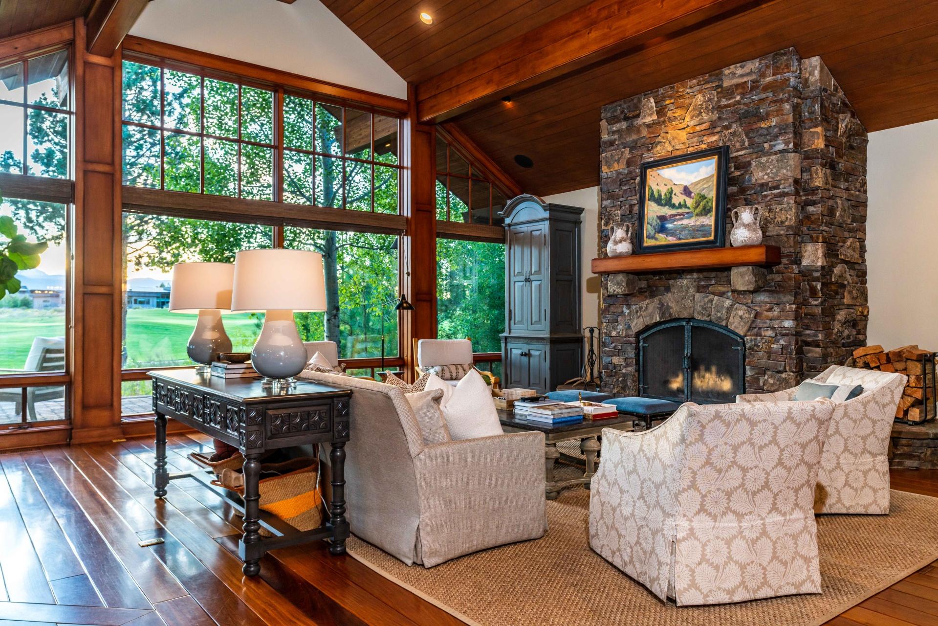 Broken Top - Residential