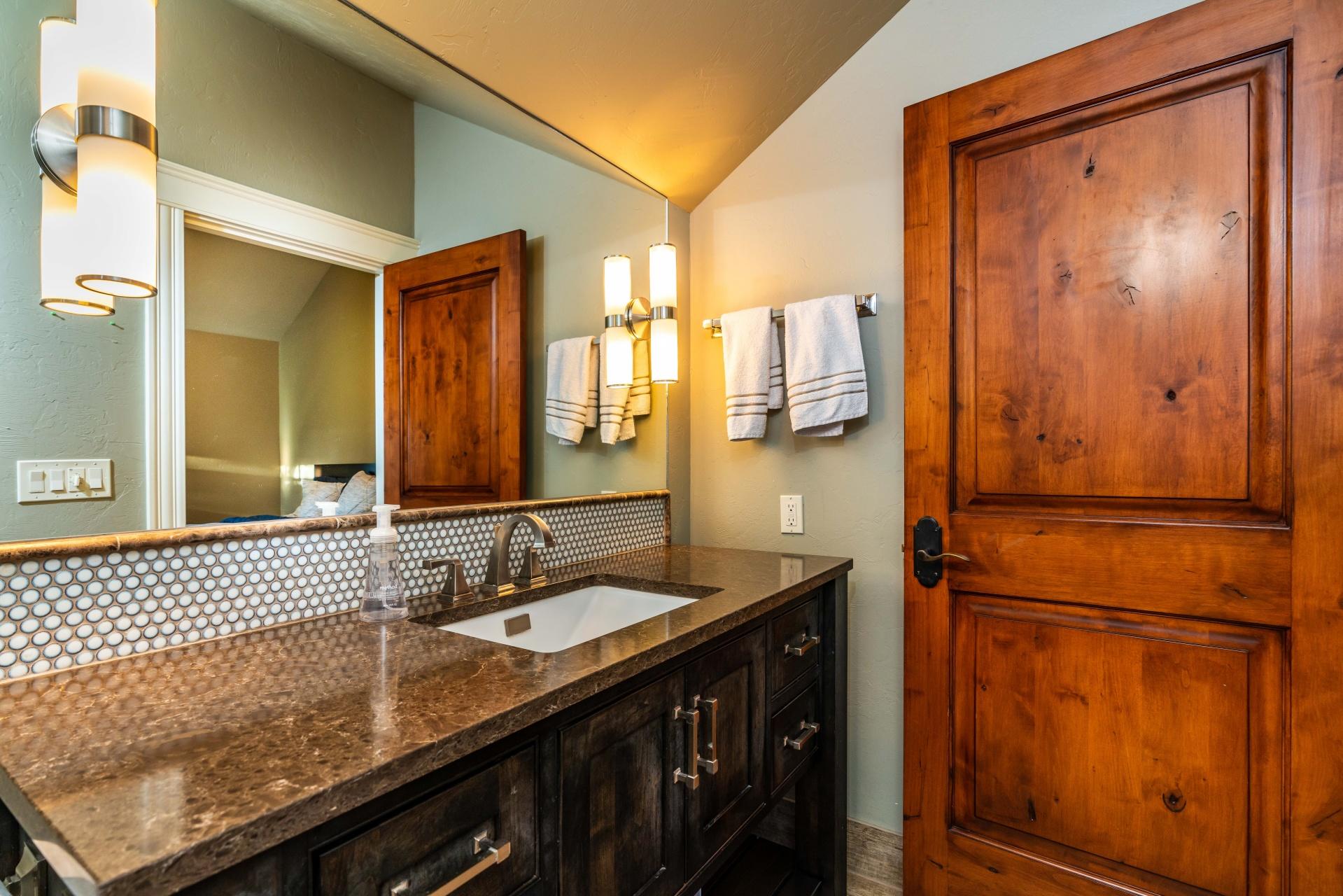 Broken Top - Residential