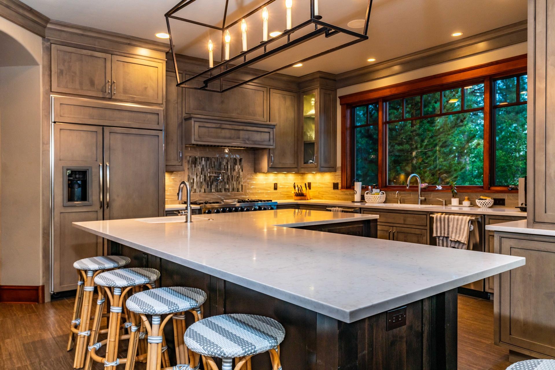 Broken Top - Residential