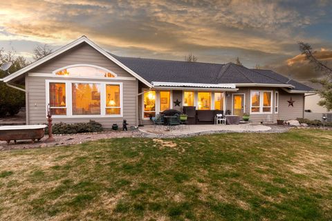 8830 Merlin Drive Redmond OR 97756