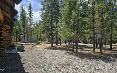 Tiny photo for 123415 Surveyor Road, Crescent Lake, OR 97733 (MLS # 220223966)