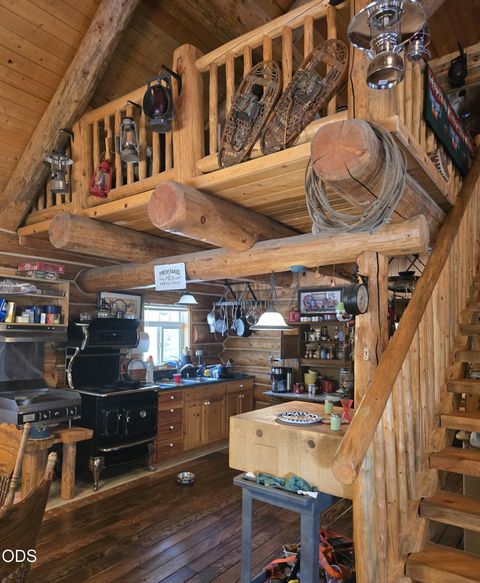 Tiny photo for 123415 Surveyor Road, Crescent Lake, OR 97733 (MLS # 220223966)